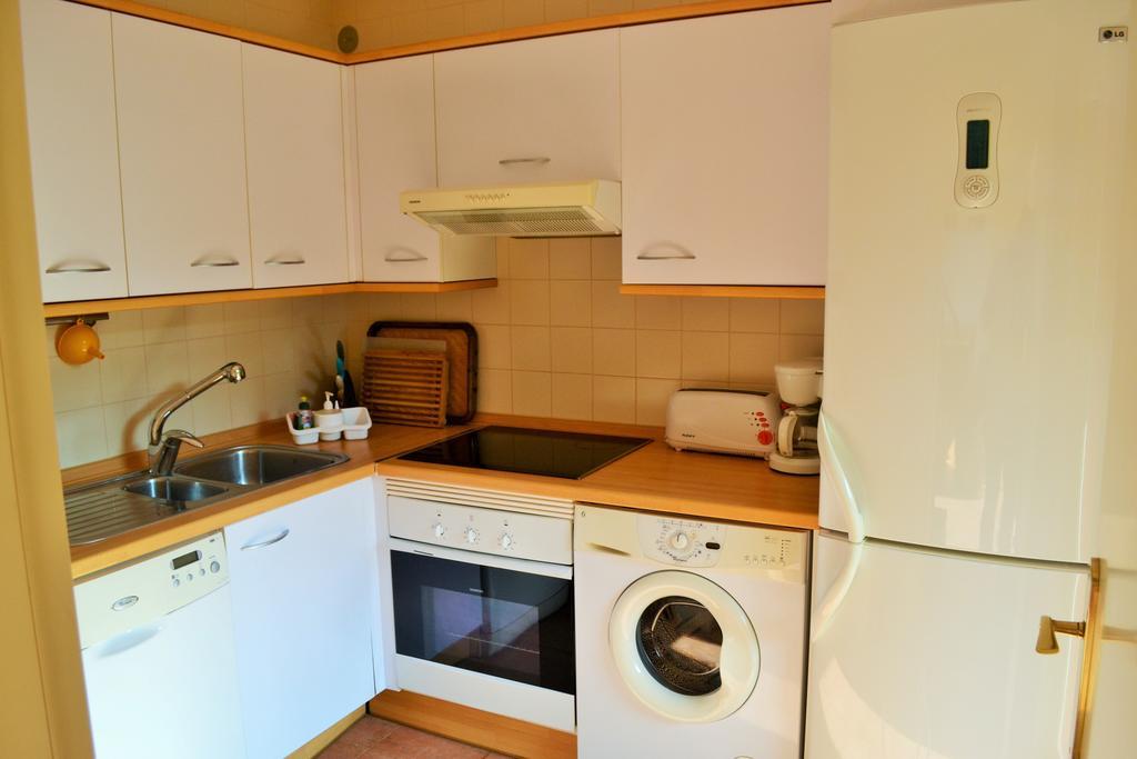 Apartamento Golf Resort Charneca  Rum bild