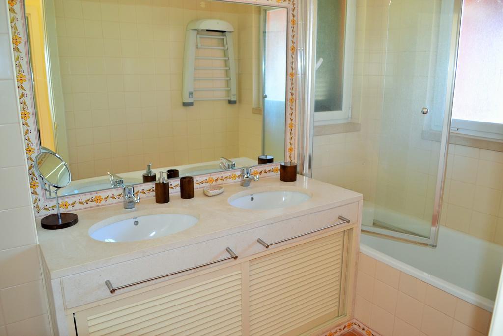 Apartamento Golf Resort Charneca  Rum bild